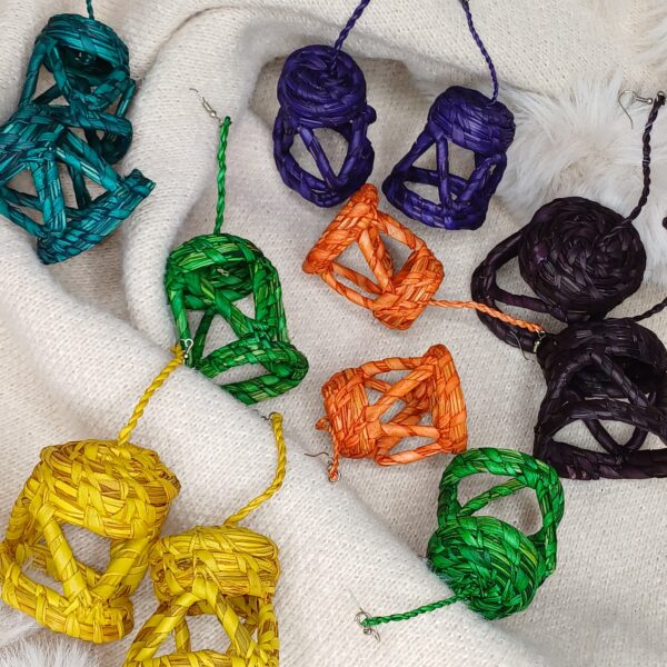 Raffia earring style 2 - Image 2
